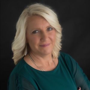 Meet your Posher, Crysta